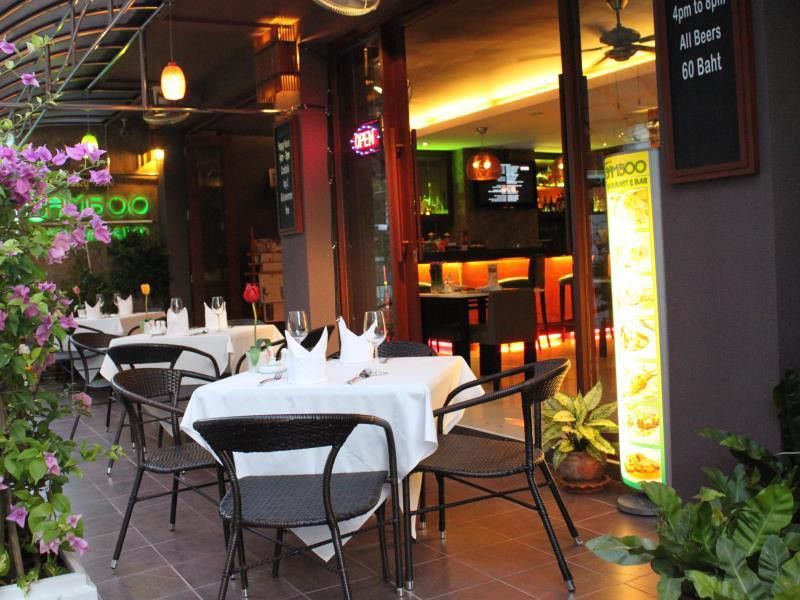 海明威酒店 Patong 外观 照片